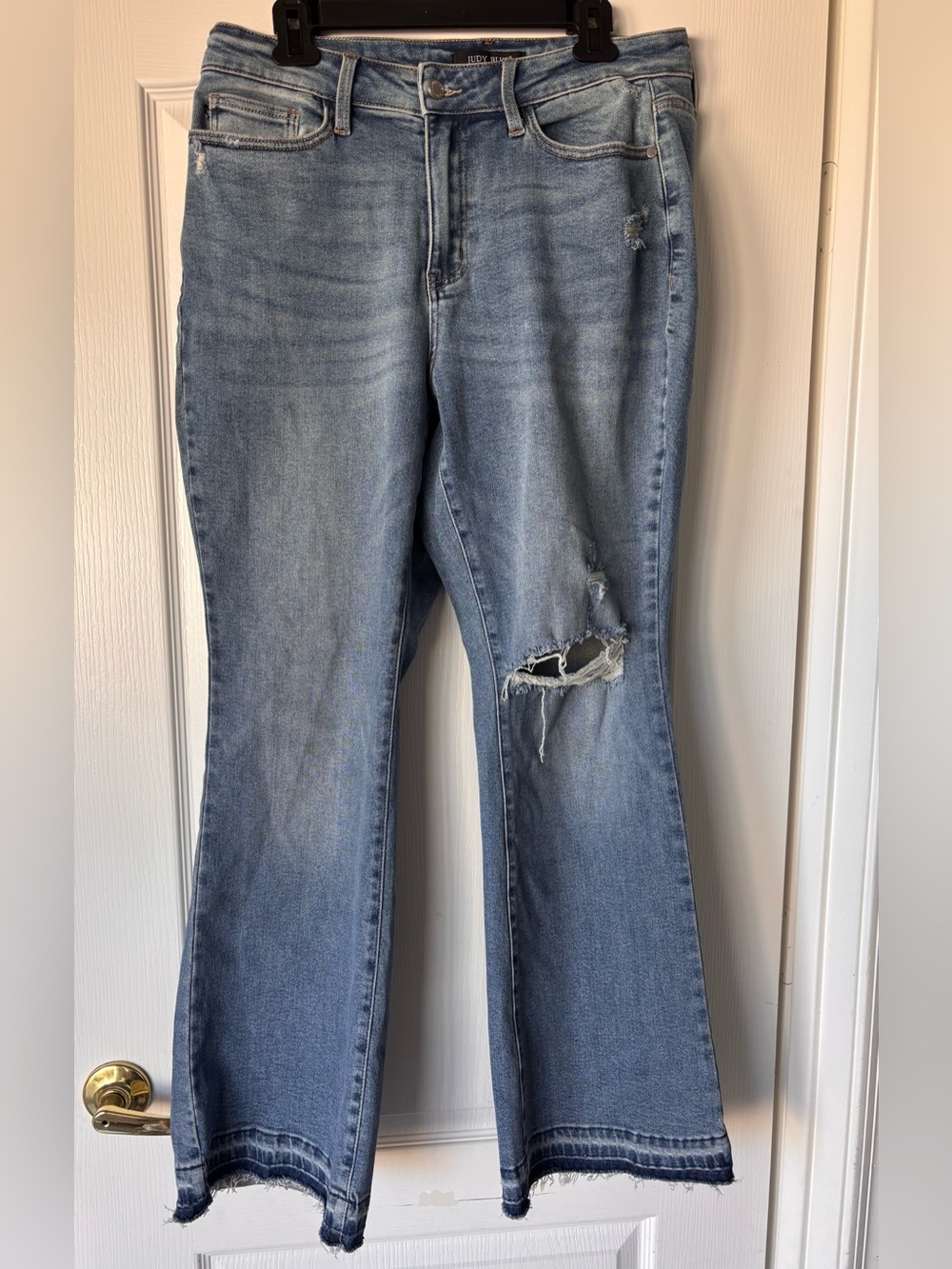 JUDY BLUE Distressed Flare Jeans Womens Size 14W light wash high rise